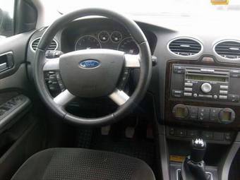2006 Ford Focus Images