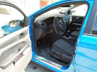 2006 Ford Focus Pictures
