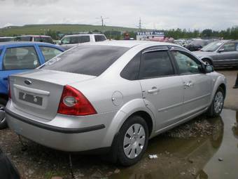 2006 Ford Focus Photos