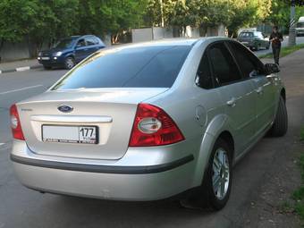 2006 Ford Focus Pictures