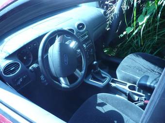2006 Ford Focus Photos