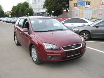 2006 Ford Focus Photos