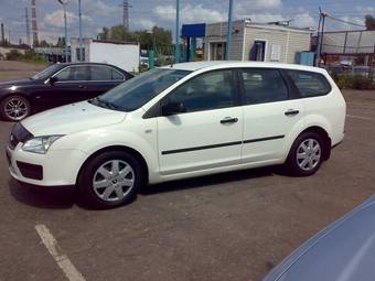 2006 Ford Focus Pictures