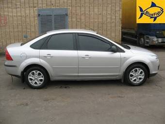 2006 Ford Focus Photos