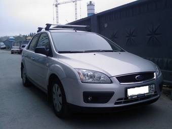 2006 Ford Focus Photos