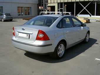 2006 Ford Focus Photos