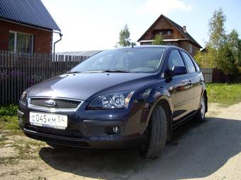 2006 Ford Focus Photos