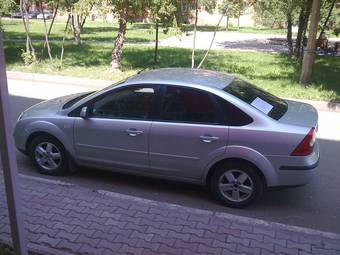2006 Ford Focus Photos