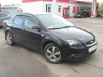 2006 Ford Focus Photos