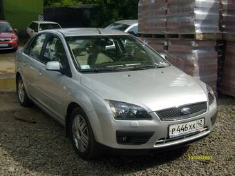2006 Ford Focus Photos