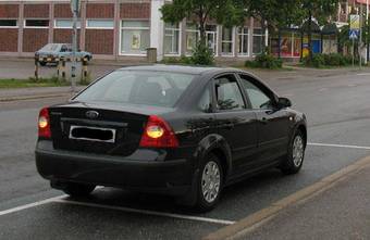 2006 Ford Focus Photos