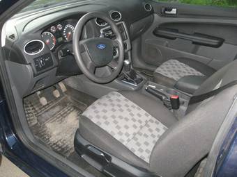 2006 Ford Focus Photos