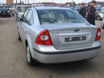 2006 Ford Focus Photos