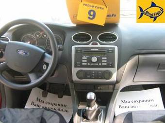 2006 Ford Focus Photos