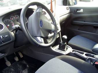 2006 Ford Focus Pictures
