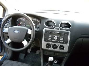 2006 Ford Focus Images