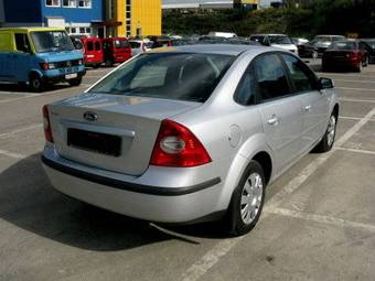 2006 Ford Focus Pictures