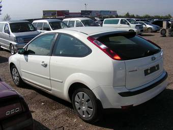 2006 Ford Focus Photos