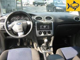 2006 Ford Focus Images