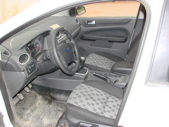 2006 Ford Focus Photos