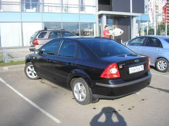 2006 Ford Focus Pictures