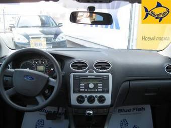 2006 Ford Focus Photos