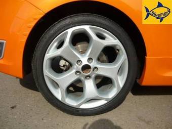 2006 Ford Focus Images
