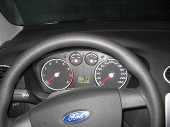 2006 Ford Focus Pictures