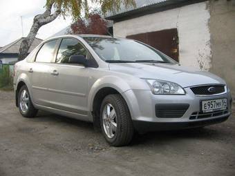 2006 Ford Focus Photos