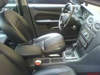 2007 Ford Focus Images