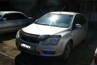 2007 Ford Focus Photos