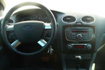 2007 Ford Focus Photos