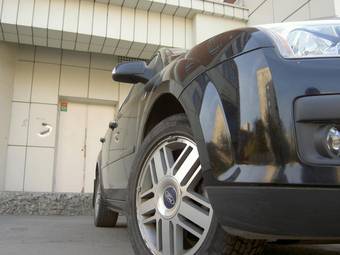 2007 Ford Focus Photos