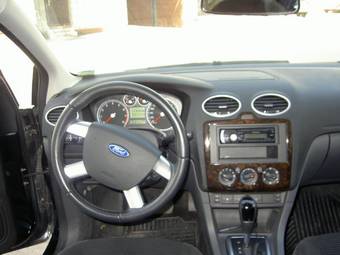 2007 Ford Focus Photos