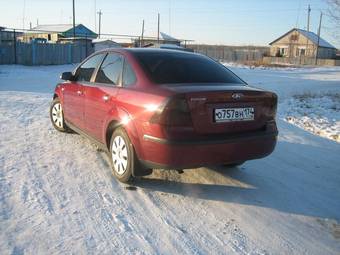 2007 Ford Focus Images