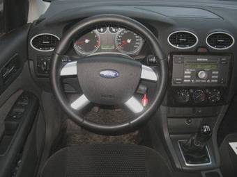 2007 Ford Focus Photos