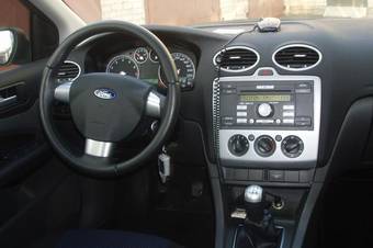2007 Ford Focus Photos