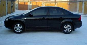 2007 Ford Focus Pictures