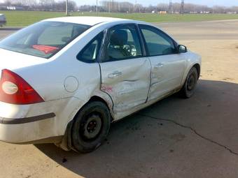 2007 Ford Focus Pictures