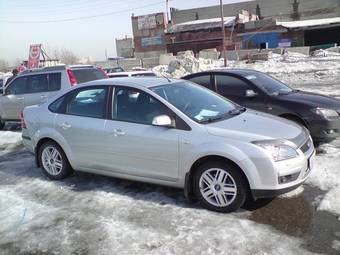 2007 Ford Focus Images