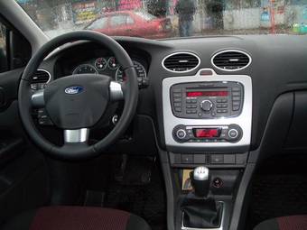 2007 Ford Focus Photos