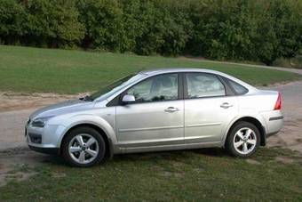 2007 Ford Focus Photos