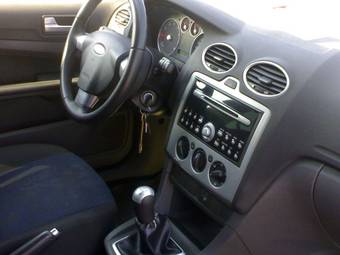 2007 Ford Focus Photos