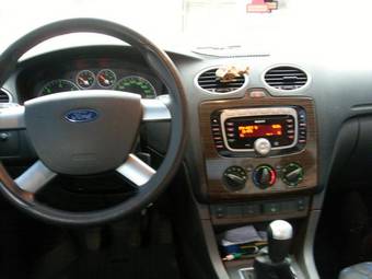 2007 Ford Focus Photos