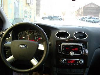 2007 Ford Focus Images