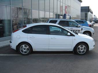 2007 Ford Focus Wallpapers