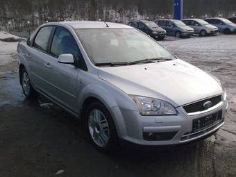 2007 Ford Focus Photos