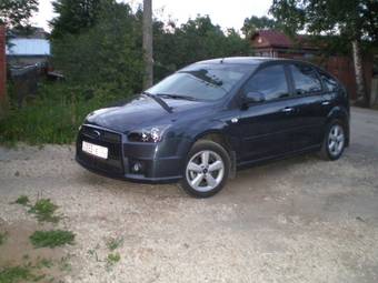 2007 Ford Focus Photos