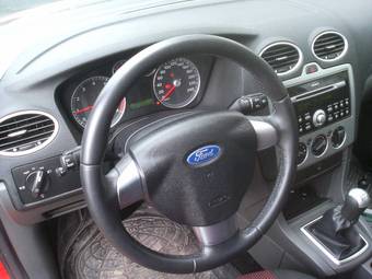 2007 Ford Focus Pics