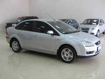 2007 Ford Focus Photos